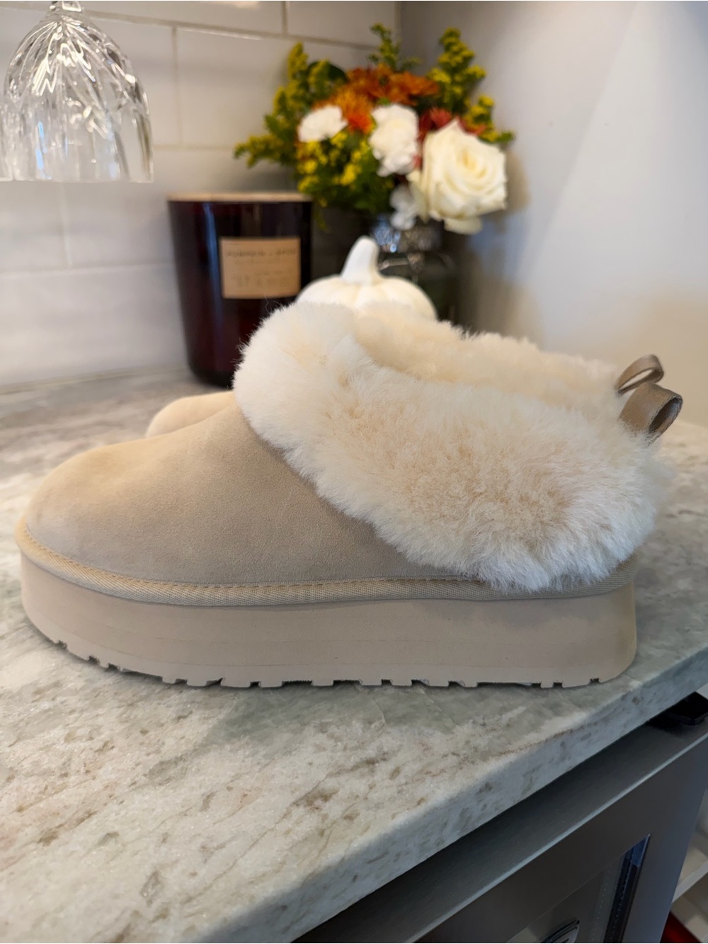 New UGG Tazzelle Platform Slipper in the color Sand - Size 9